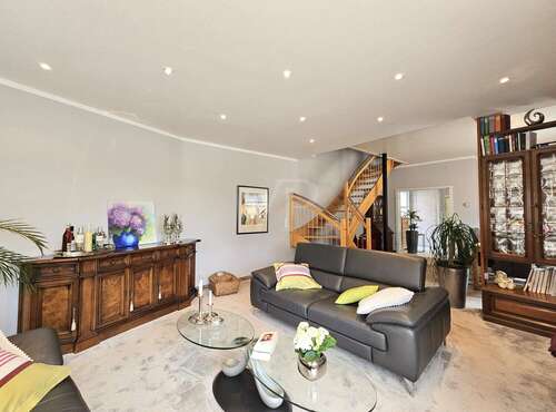 Foto - Haus zum Kaufen in Usingen 299.000,00 € 166 m²