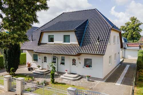 Foto - Haus zum Kaufen in Werneuchen 650.000,00 € 252.95 m²