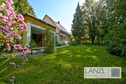 Foto - Haus zum Kaufen in Poing 2.100.000,00 € 136 m²