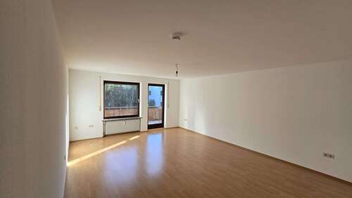 Foto - Wohnung zum Mieten in Lindelbach (Randersacker) 530,00 € 65 m²