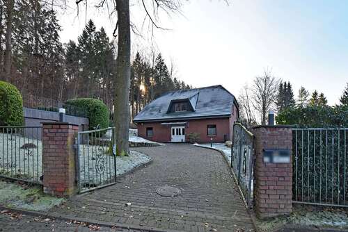 Foto - Haus zum Kaufen in Aumühle 1.250.000,00 € 344 m²