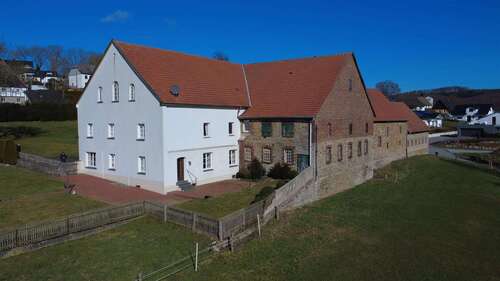 Foto - Haus zum Kaufen in Balve 290.000,00 € 175 m²