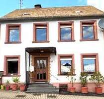 Haus zum Kaufen in Morbach Elzerath 122.000,00 € 150.37 m² - Morbach / Elzerath