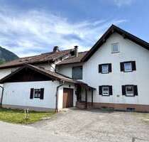 Haus zum Kaufen in Marquartstein 675.000,00 € 397 m²