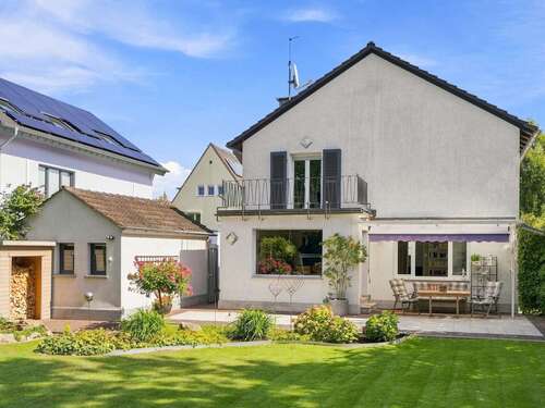 Foto - Haus zum Kaufen in Leverkusen 819.000,00 € 191 m²