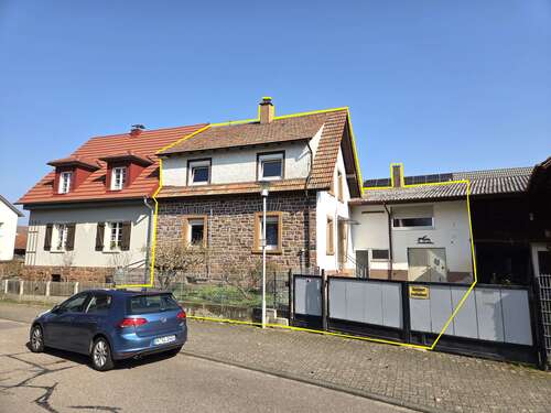 Foto - Haus zum Kaufen in Karlsruhe 299.000,00 € 124 m²