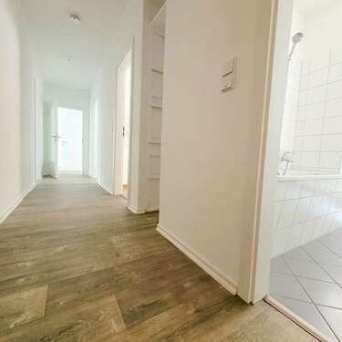 Foto - Wohnung zum Mieten in Freiberg 419,00 € 63 m²