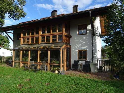 Foto - Haus zum Kaufen in Grabenstätt 940.000,00 € 260 m²