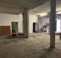 Halle in Duisburg 780,00 € 300 m²