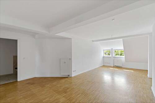 Foto - Wohnung zum Mieten in Halle (Saale) 715,00 € 75 m²