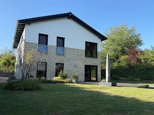 Foto - Haus zum Kaufen in Bad Krozingen 1.560.000,00 € 191 m²