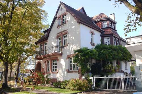 Foto - Haus zum Kaufen in Lahr 748.000,00 € 317 m²