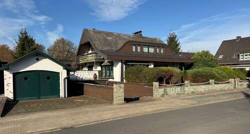 Foto - Haus zum Kaufen in Kamp-Lintfort 750.000,00 € 220 m²