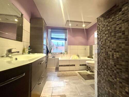 Foto - Haus zum Kaufen in Naumburg 125.000,00 € 150 m²