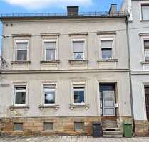 Haus zum Kaufen in Hof 140.000,00 € 210 m²