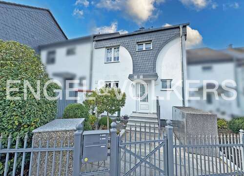 Foto - Haus zum Kaufen in Neu-Anspach 479.000,00 € 132 m²