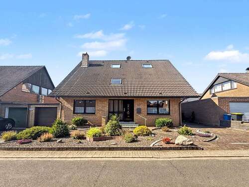 Foto - Haus zum Kaufen in Geldern 539.000,00 € 193.89 m²