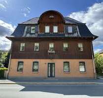 Haus zum Kaufen in Klingenthal 225.000,00 € 194.51 m²
