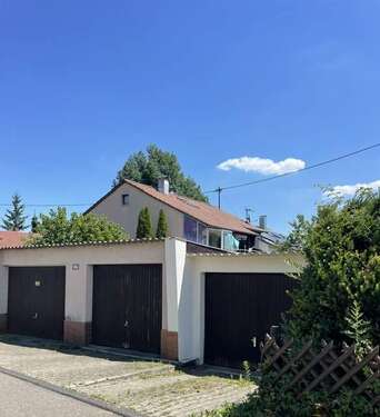 Foto - Haus zum Kaufen in Leonberg 399.999,00 € 163 m²