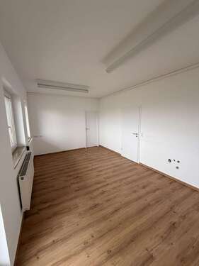 Foto - Büro in Bellenberg 1.195,00 € 190 m²