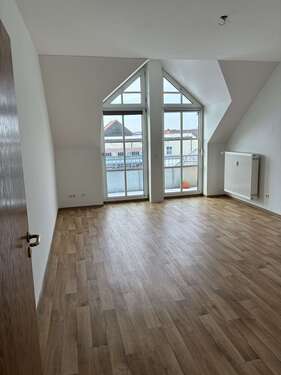 Foto - Wohnung zum Mieten in Freilassing 867,48 € 72.29 m²