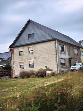 Foto - Haus zum Kaufen in Bergen 169.000,00 € 235 m²