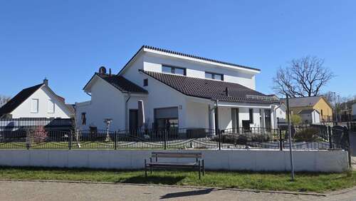 Foto - Haus zum Kaufen in Mirow 948.000,00 € 150 m²