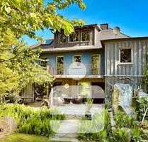 Haus zum Kaufen in Wunsiedel 650.000,00 € 240 m²