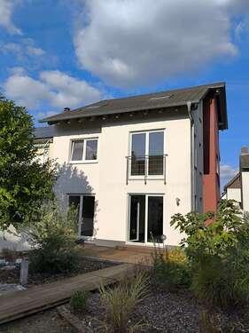 Foto - Haus zum Mieten in Hockenheim 1.680,00 € 162 m²