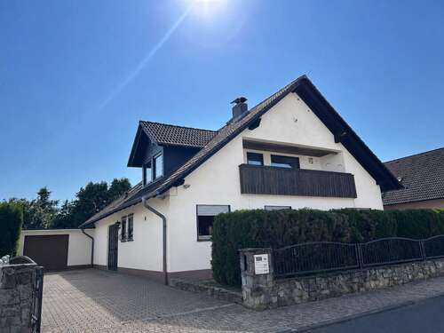Foto - Haus zum Kaufen in Nidderau 619.000,00 € 227 m²