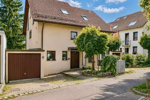 Foto - Haus zum Kaufen in Stuttgart 658.000,00 € 145 m²