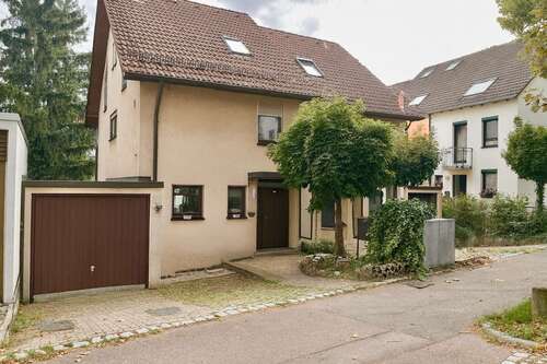 Foto - Haus zum Kaufen in Stuttgart 690.000,00 € 145 m²