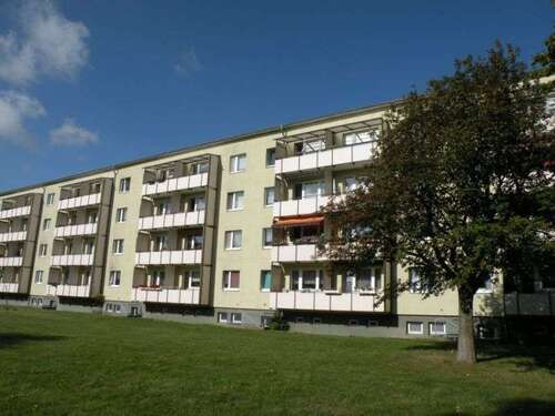 Foto - Wohnung zum Mieten in Stralsund 350,84 € 50.12 m²