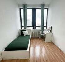 WG-Zimmer in Berlin 700,00 € 12 m²