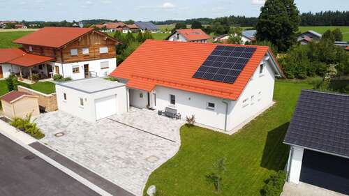 Foto - Haus zum Kaufen in Kirchweidach 669.000,00 € 135 m²