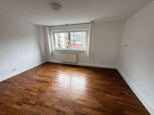 Foto - Wohnung zum Mieten in Berlin 585,00 € 31.11 m²