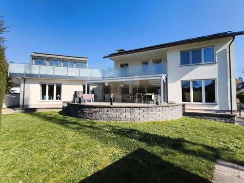 Foto - Haus zum Kaufen in Bad Homburg vor der Höhe Dornholzhausen 3.200.000,00 € 476 m²