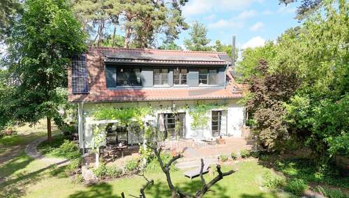 Foto - Haus zum Kaufen in Falkensee 1.890.000,00 € 189 m²