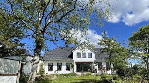 Foto - Haus zum Kaufen in Aventoft 349.000,00 € 250 m²