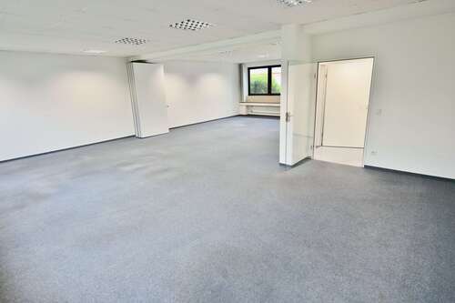 Foto - Büro in Eschborn 1.210,00 € 134 m²