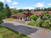 Haus zum Kaufen in Fridolfing 699.000,00 € 245.63 m²