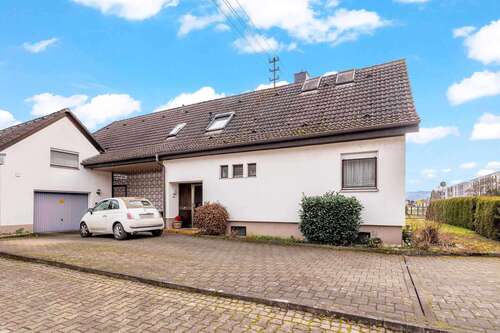 Foto - Haus zum Kaufen in Emmendingen 769.000,00 € 215 m²