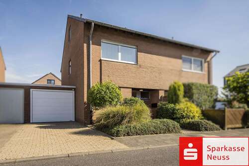 Foto - Haus zum Kaufen in Grevenbroich 349.000,00 € 101 m²