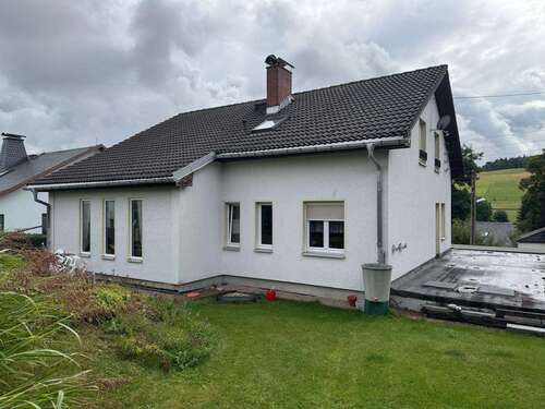 Foto - Haus zum Kaufen in Zschorlau 233.000,00 € 173 m²