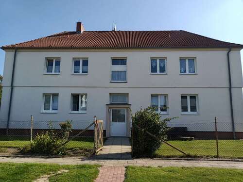Foto - Wohnung zum Mieten in Franzburg 440,00 € 67.22 m²