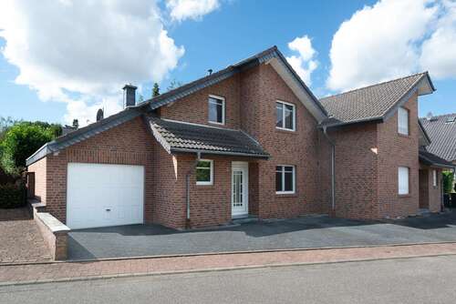 Foto - Haus zum Kaufen in Hückelhoven Brachelen 355.000,00 € 115.82 m²