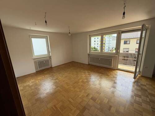 Foto - Wohnung zum Mieten in Burghausen 1.040,00 € 80 m²