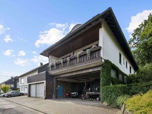 Foto - Haus zum Kaufen in Dietzhölztal 379.000,00 € 260 m²