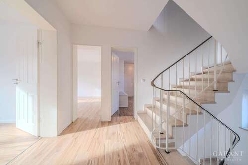 Foto - Haus zum Kaufen in München 1.150.000,00 € 190 m²