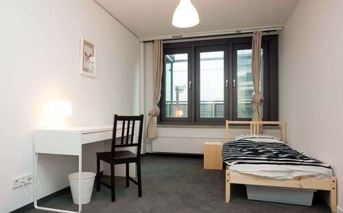 Foto - WG-Zimmer in Frankfurt am Main 675,00 € 15 m²